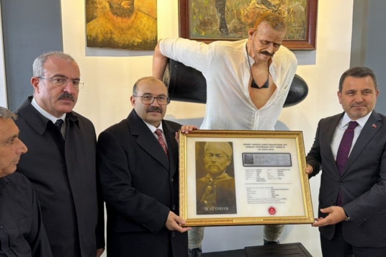 Koca Seyit'in k&uuml;nye defteri ve gen&ccedil;lik fotoğrafı ortaya &ccedil;ıktı