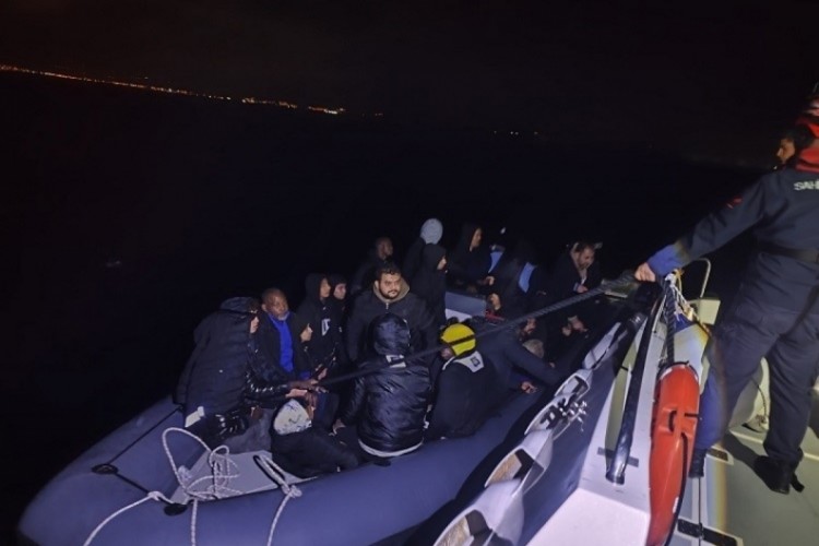 Aydın'da 31 d&uuml;zensiz g&ouml;&ccedil;men kurtarıldı