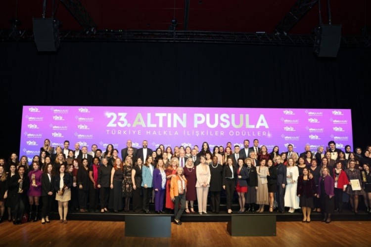 Bursa Nil&uuml;fer'in sosyal girişimcilik vizyonuna 'Altın Pusula' &ouml;d&uuml;l&uuml;