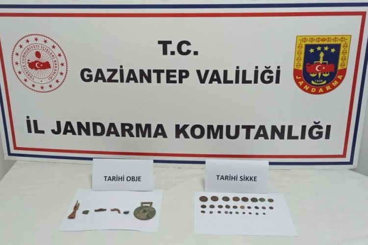 28 adet sikke ele ge&ccedil;irildi: 3 g&ouml;zaltı