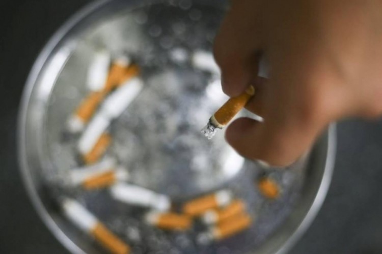 Her 3 kişiden 2'si sigaraya çocuk yaşta başlıyor