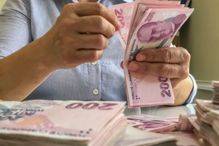 BES'te tarihi rekor: Fon büyüklüğü 2 trilyon TL'yi aştı! 