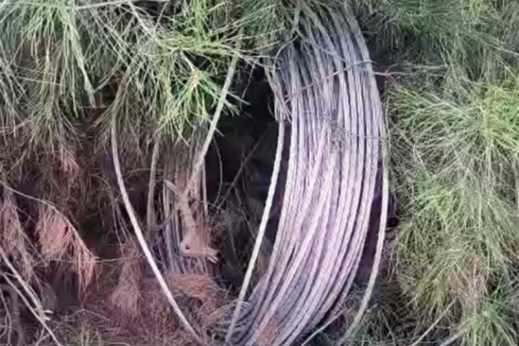 Şanlıurfa'da direk hırsızları b&ouml;lgeyi elektriksiz bıraktı