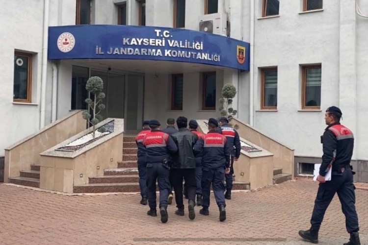 Jandarmadan DEAŞ operasyonu: 2 g&ouml;zaltı