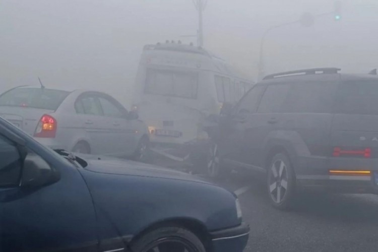 Iğdır'da yoğun sis kazaya neden oldu