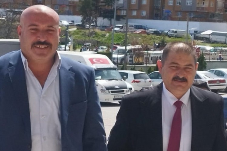 Belediye başkanı ve korumasını &ouml;ld&uuml;r&uuml;p, 2 kişiyi yaralamıştı: Sanık avukatından adli kontrol talebi