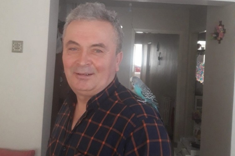 Arkadaşı ile birlikte kaldığı evde &ouml;l&uuml; bulundu!