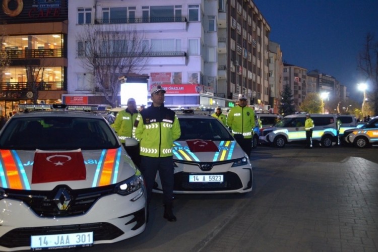 Bolu'da emniyet ve jandarmaya 68 yeni ara&ccedil; tahsis edildi