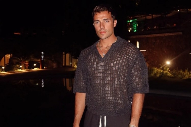 Cemal Can Canseven asker tıraşı oldu! Teslim olmak için...