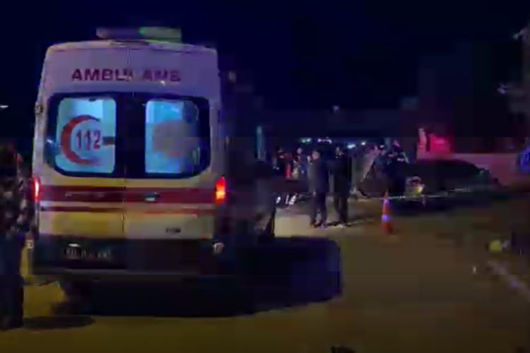 Zincirleme kazada ortalık savaş alanına döndü! Ölü ve y...