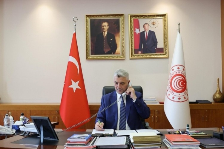 Bakan Bolat, Libyalı mevkidaşı Şahubi ile telefonda gör...