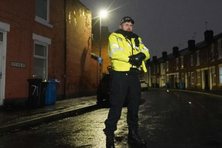 O ülkede bomba alarmı! 7 sokakta 200 ev tahliye edildi...