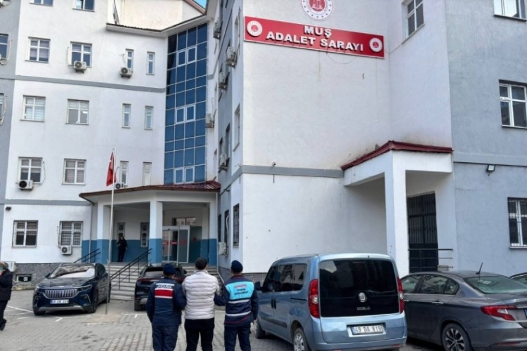 Dolandırıcılık suçundan aranan hükümlü yakalandı