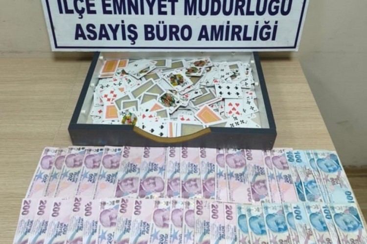 Hatay'da kumar baskını: 10 kişiye ceza yağdı
