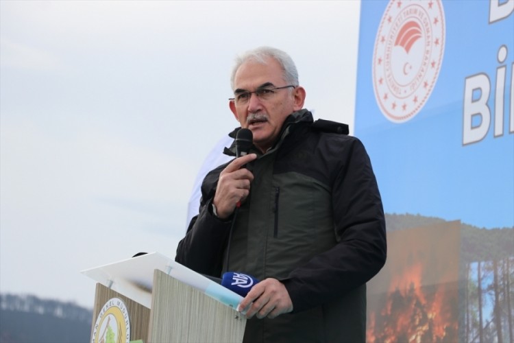 Orman Genel M&uuml;d&uuml;r&uuml; Karacabey,&nbsp;Bursa'da gazetecilere a&ccedil;ıklamada bulundu