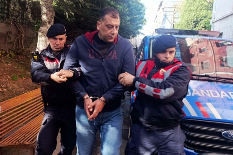 Otizmli &ouml;ğrencisini merdivenden ittiği ileri s&uuml;r&uuml;len okul m&uuml;d&uuml;r&uuml;n&uuml;n tahliye talebine ret