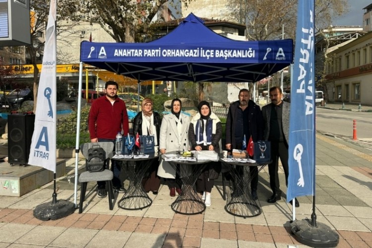 Anahtar Parti, Orhangazi'de yeni &uuml;ye kazandırma &ccedil;alışmalarına devam ediyor