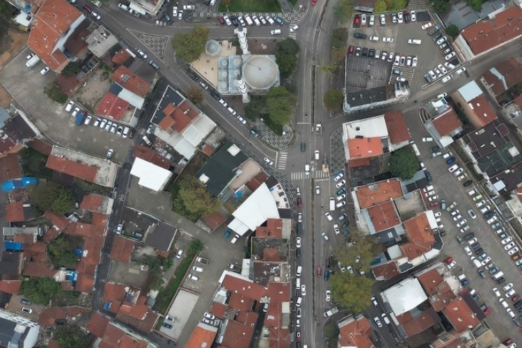 Bursa'da ücretsiz akıllı otopark dönemi başladı! Artık içeri girmeye gerek yok... 