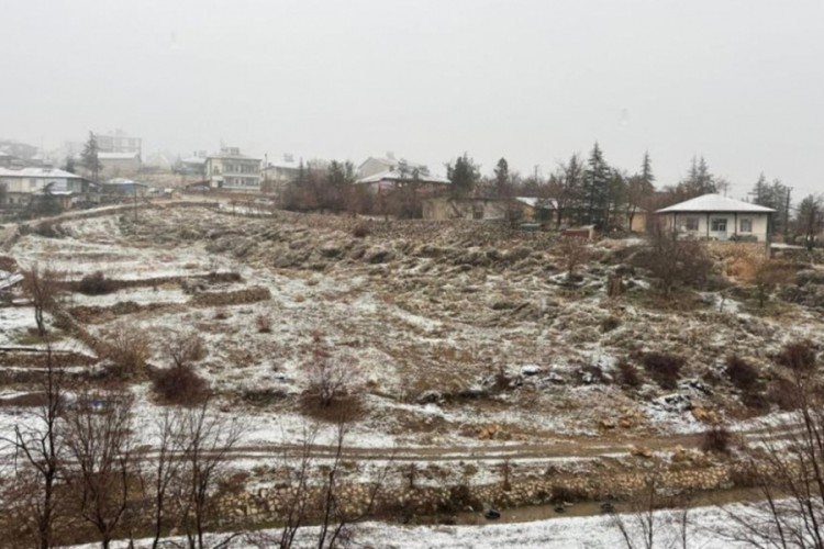 Adana'da kar s&uuml;rprizi