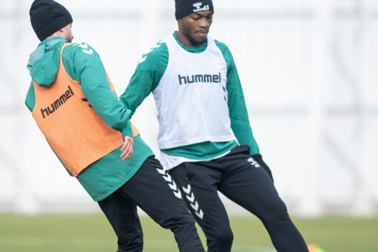 Konyaspor, Fenerbahçe maçının hazırlıklarına başladı