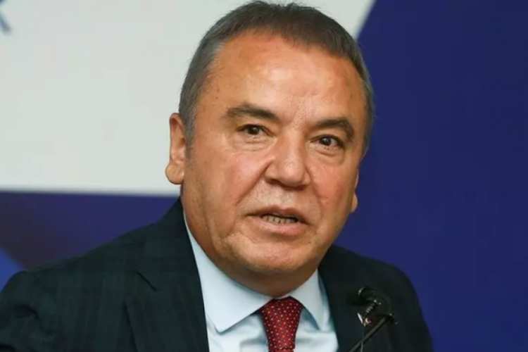 Muhittin B&ouml;cek yeniden cezaevinde