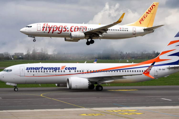 Pegasus, Çekya'nın en büyük hava yolu şirketi Smartwing...