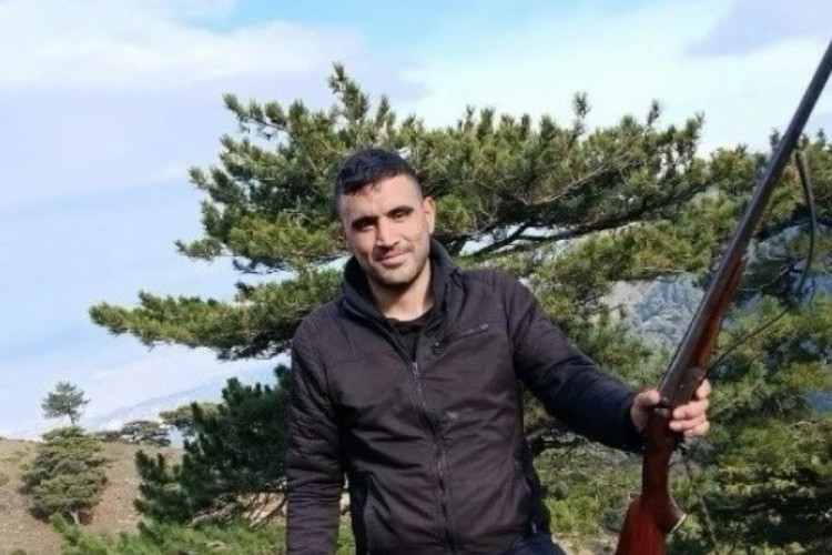 Denizli'de bı&ccedil;aklı kavga kanlı bitti: 1 &ouml;l&uuml; 1 ağır yaralı