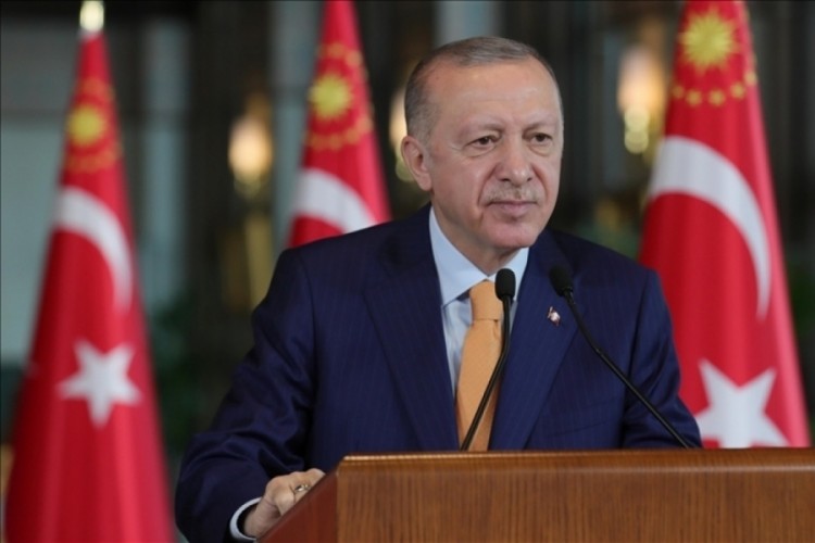 Cumhurbaşkanı Erdoğan: Macaristan ile ticaret hacmi hedefimizi 10 milyar dolara g&uuml;ncellemeyi g&ouml;r&uuml;şt&uuml;k