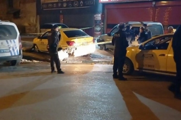 Bursa'da olaylı gece! Taksi gasp etti, ortalığı birbirine kattı...