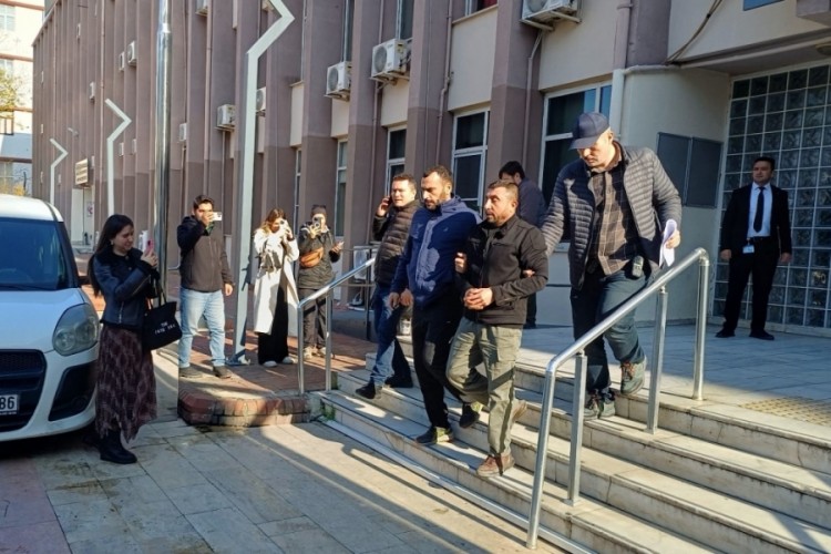 Eşini sırtından bı&ccedil;aklayan şahıs tutuklandı