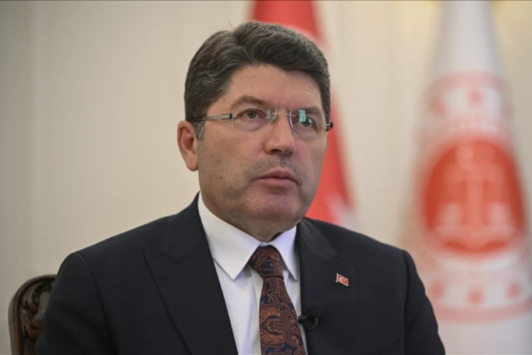 Bakan Tun&ccedil;'tan zimmet olaylarına a&ccedil;ıklama: Bankalardaki sistem uygulanabilir