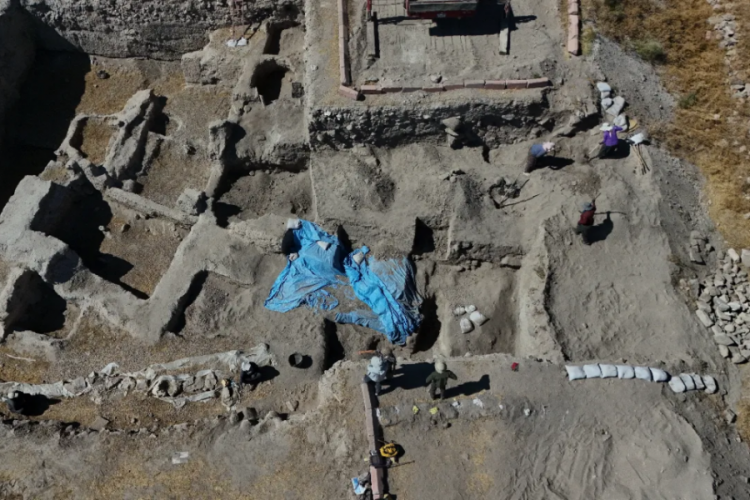 Anadolu tarihinin başladığı yer! Kazılarda sarayın altından saray çıktı 