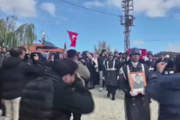 Uzman &Ccedil;avuş Palabıyık, toprağa verildi