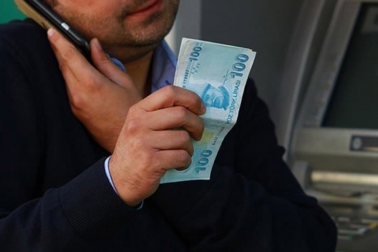 "Polisiz" diyerek milyonluk vurgun yaptılar