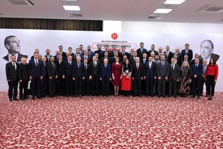 MHP Genel Başkanı Bah&ccedil;eli, parti b&uuml;nyesindeki enstit&uuml;lerin temsilcileriyle bir araya geldi