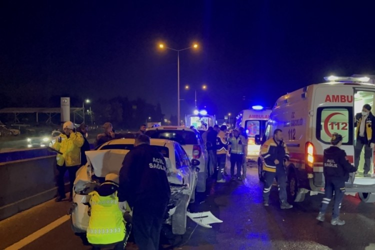 Tekirdağ'da zincirleme kaza: 2'si asker 5 yaralı