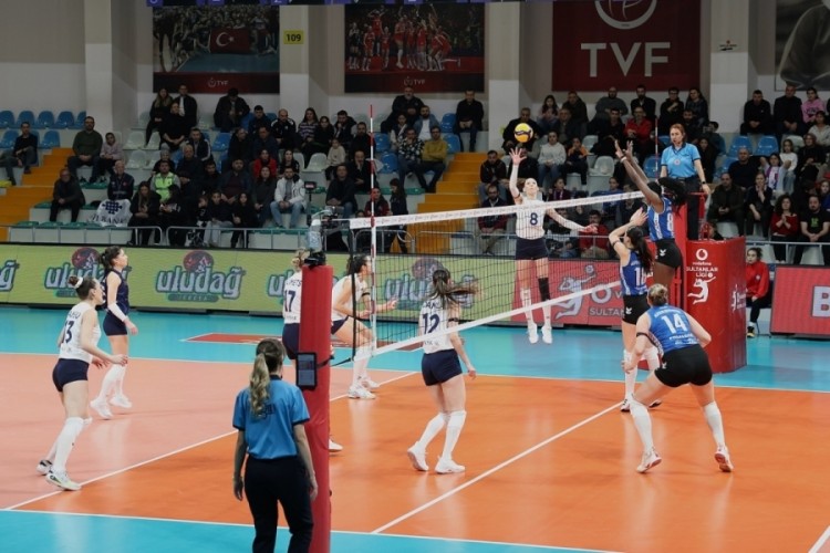 Nil&uuml;fer Belediyespor Eker galibiyet serisini s&uuml;rd&uuml;rd&uuml;