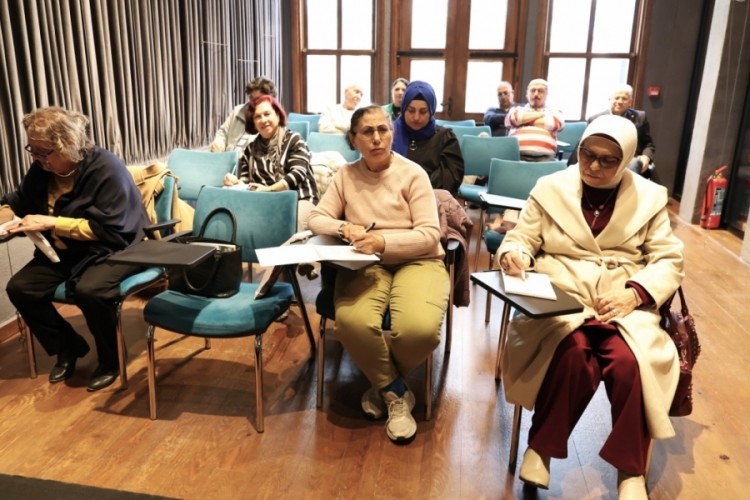 Şiirin b&uuml;y&uuml;l&uuml; d&uuml;nyası Osmangazi'de kapılarını aralıyor