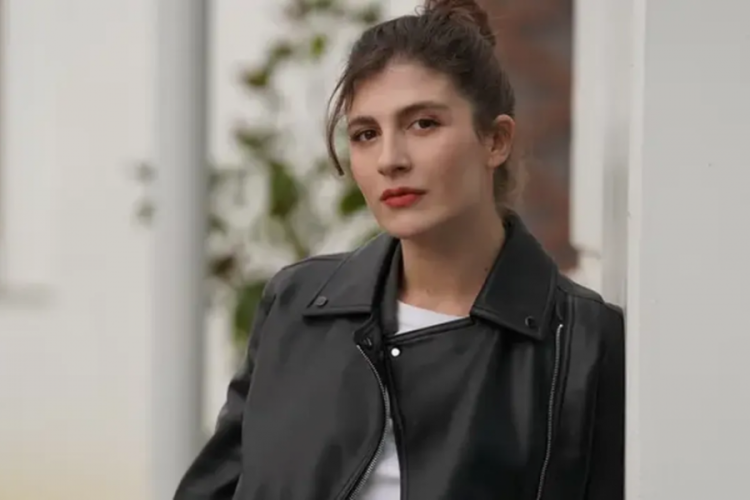 Taşacak Bu Deniz Feride kimdir? Naz &Ccedil;ağla Irmak kadroya dahil oldu