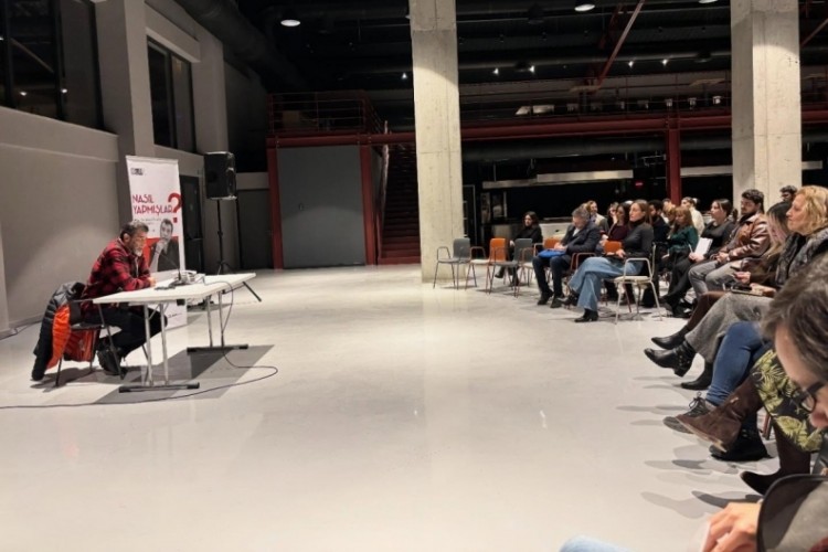 Nil&uuml;fer'de Howard S. Becker konuşuldu