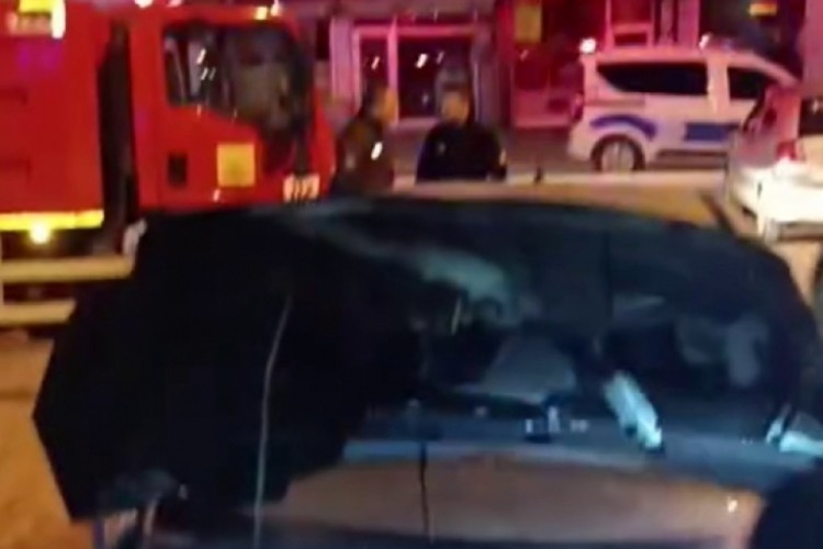 Konya'da park halindeki otomobilde yangın
