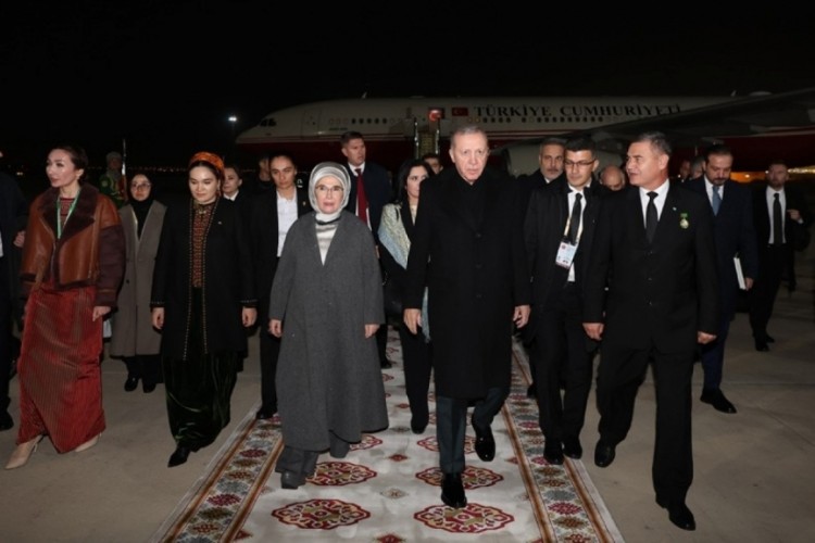 Cumhurbaşkanı Erdoğan T&uuml;rkmenistan'da