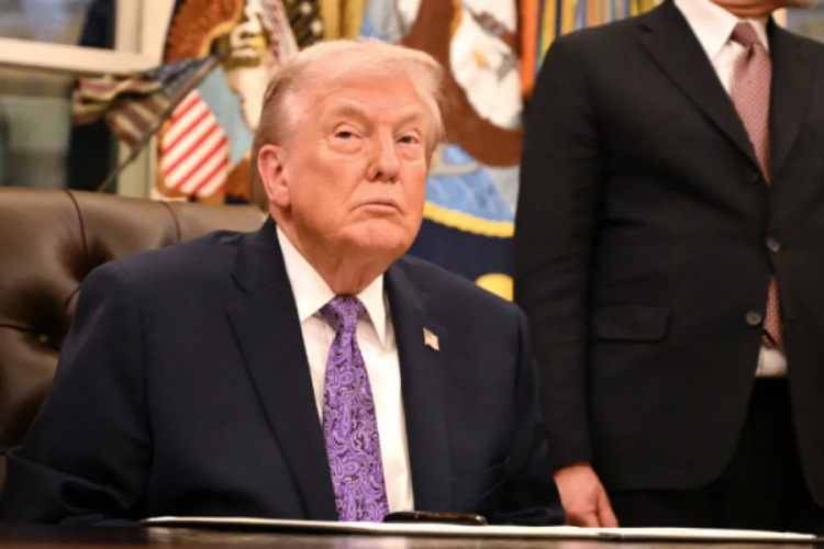 Trump'ın gizli Avrupa projesi sızdı! 4 &uuml;lkeyi AB'den ayırmak istiyor