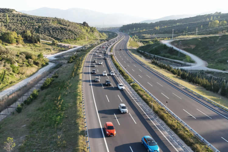 Bursa'da g&ouml;sterge 307'yi g&ouml;sterdi! Jandarmadan cezayı yedi...