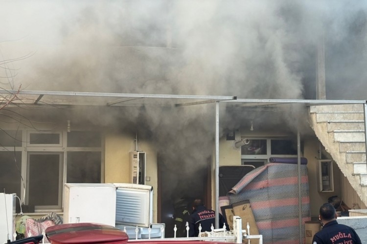 Kavga sonrası yaşadığı evi ateşe verdiği öne sürülen ka...