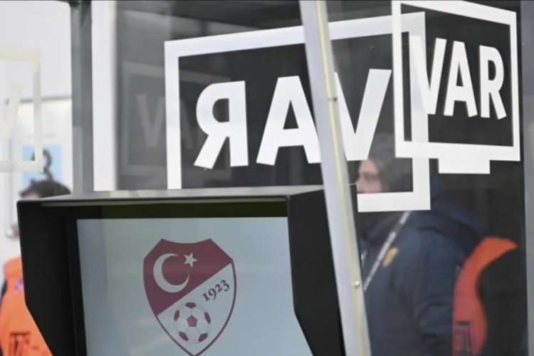 Antalyaspor - Galatasaray maçının VAR hakemi belli oldu