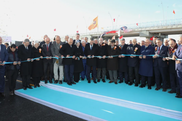 Dev proje hizmete alındı! 75 dakikalık yol 20 dakikaya d&uuml;şt&uuml;