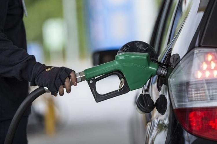 Akaryakıta büyük indirim geliyor!