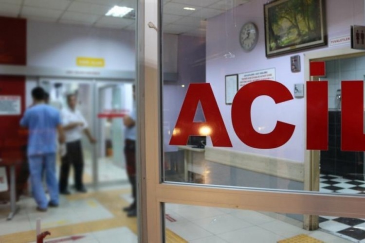 Otomobiller çarpıştı: Çok sayıda yaralı