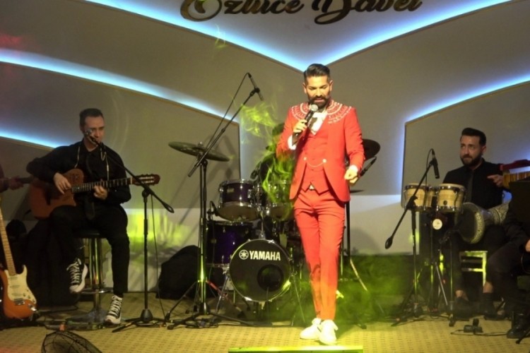 Mehmet Çevik'ten esprili çıkış: "Kullanan olursa dava e...